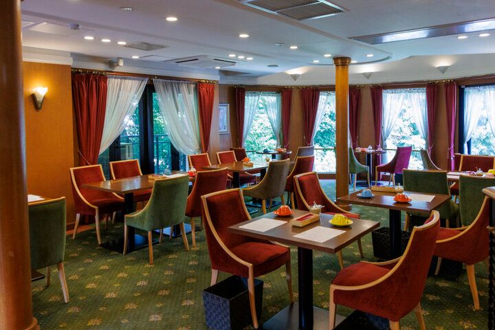 140種類以上のフレーバーティーが飲み放題。優雅な洋館が非日常に誘う、吉祥寺「ムレスナティー東京店」