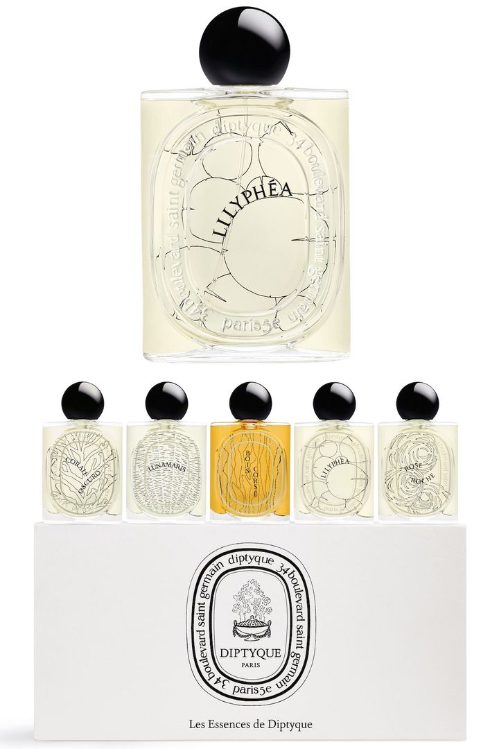 〈上〉オー ド パルファン リリフェア 100ml ¥47,410 〈下〉レ ゼサンス ドゥ ディプティック ディスカバリーセット 5×10ml（限定品） ¥30,140（ともに8月30日より一部ブティック・公式オンラインストア先行、9月3日より全国発売）