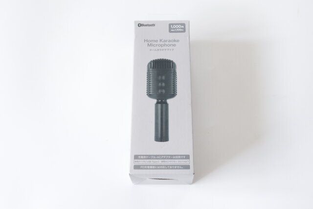ダイソーのホームカラオケマイク（BK、GYBE）のパッケージ