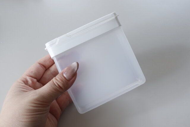 セリア 揉んでほぐせる調味料ストッカー