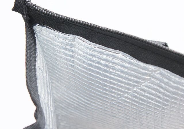 宝島社GLOW10月号付録のマンハッタンポーテージとミッキーマウスコラボの大きな保冷ショッピングバッグ4