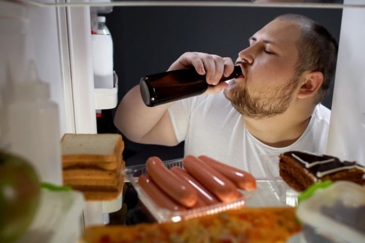 調査では、未婚男性が一番健康状態が悪かった。