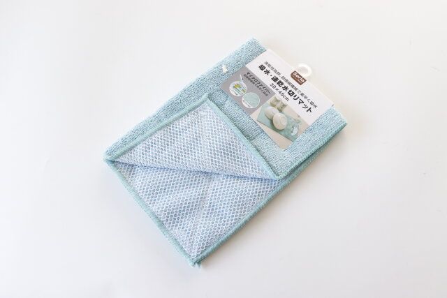 セリア 吸水・速乾水切りマット30×45cm キッチングッズ