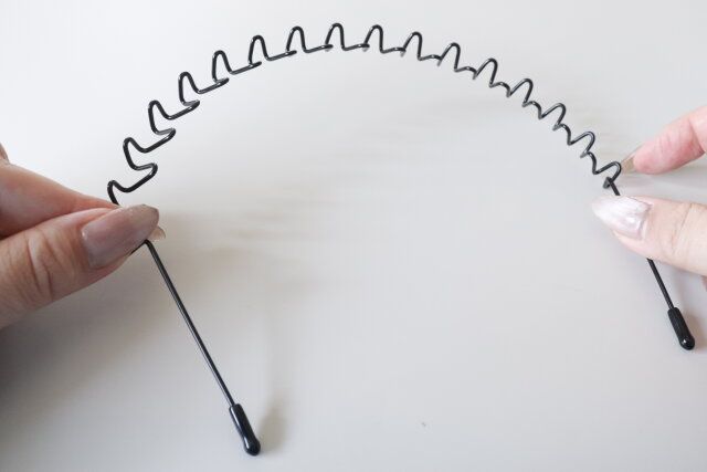 セリア 波型カチューシャ 柔らかさ