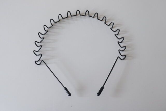 セリア 波型カチューシャ