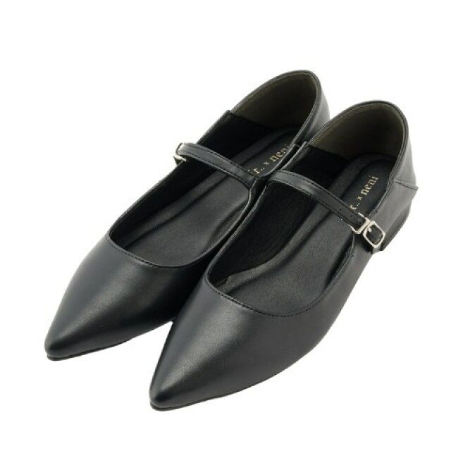 しまむらのポインテッドトゥフラットシューズ
