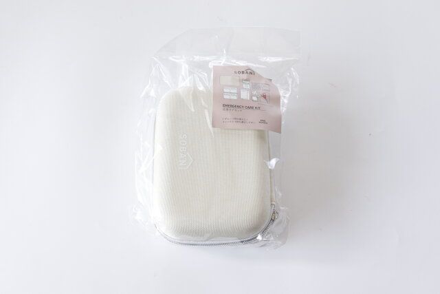 3COINS スリーコインズ 応急ケアセット パッケージ