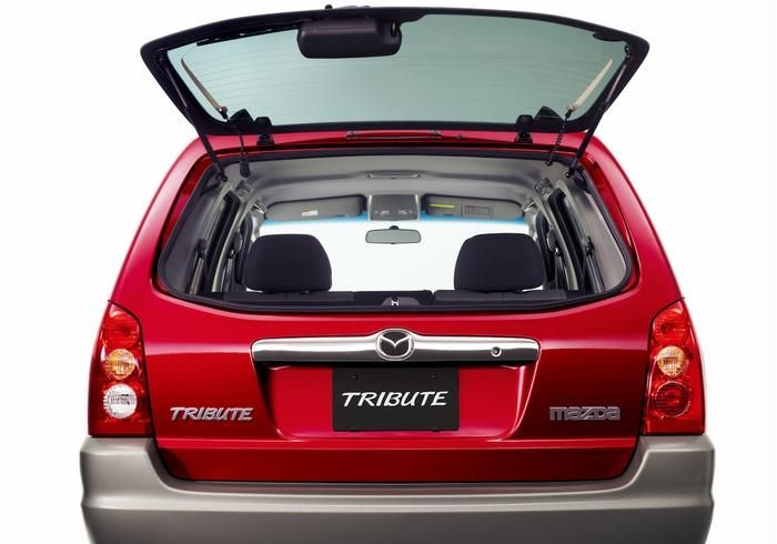 マツダ トリビュート テールゲート