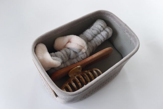 ダイソー 持ち手付スエード調収納ボックス 小物