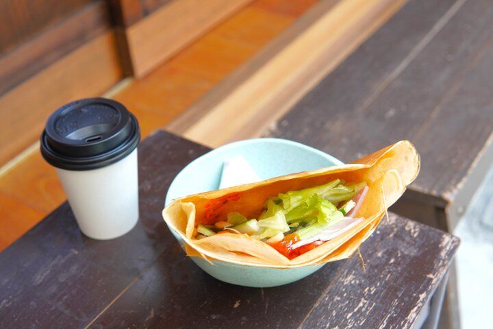 鎌倉の風情あふれる古民家でのんびり楽しむモチモチのクレープ♪「コクリコ 御成通り店」