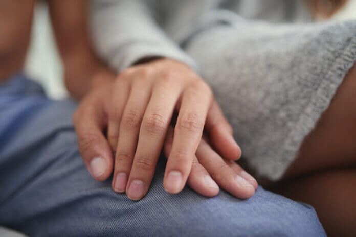 好きな人でも冷める… 実は「男性が苦手なボディタッチ」4選