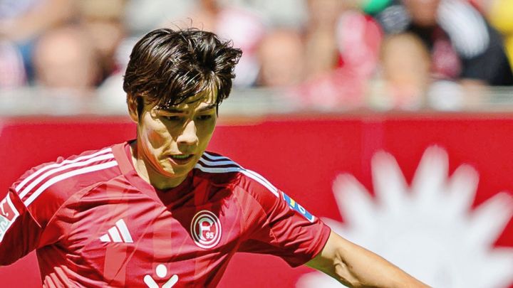 田中碧、英2部リーズ移籍が間近？フォルトゥナで「練習欠席」と報告される