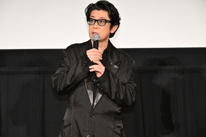 永瀬正敏、27年ぶりに“箱”をかぶった感想は？「浅野（忠信）君は箱の中でほぼパンイチでいたけれど…」