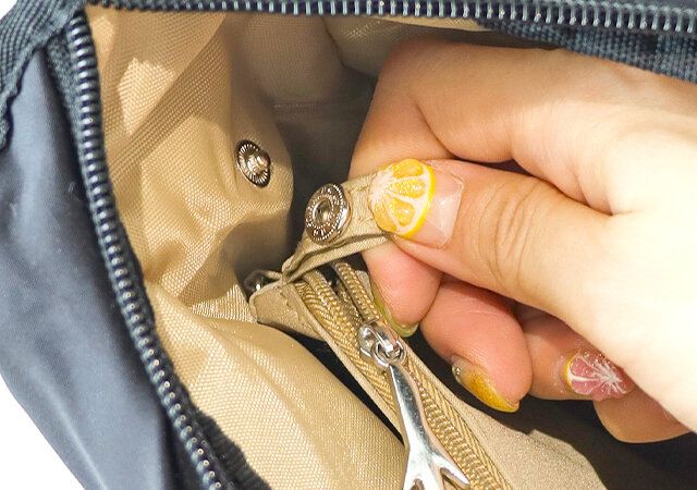 宝島JTB黒ショルダーバッグ付録レビュー仕切り