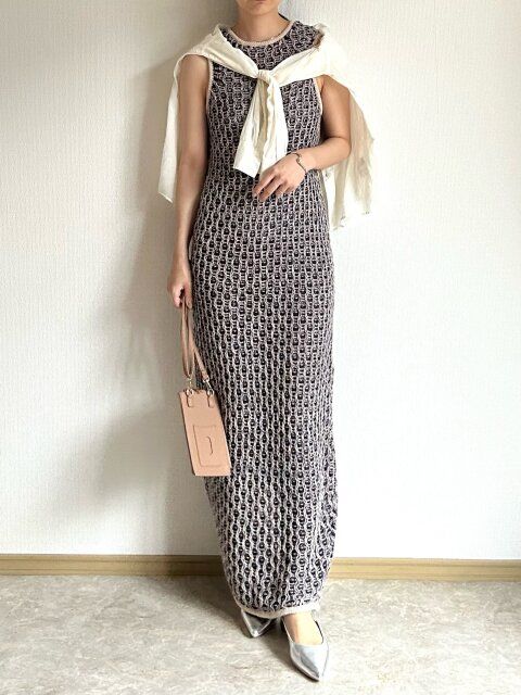 ブルーのワンピースコーデ