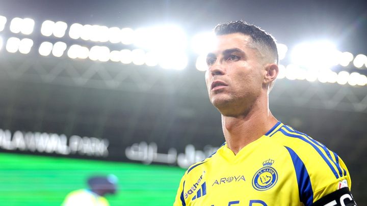 C・ロナウド「まだイケメンだと思う」「1000ゴール決めたい」大ブレイクのYoutubeで宣言