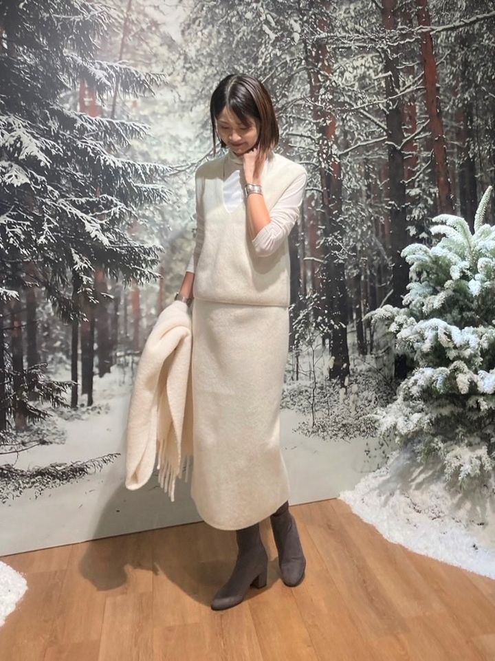 ユニクロ2024秋冬新作 スフレヤーンニットのキャミとスカート