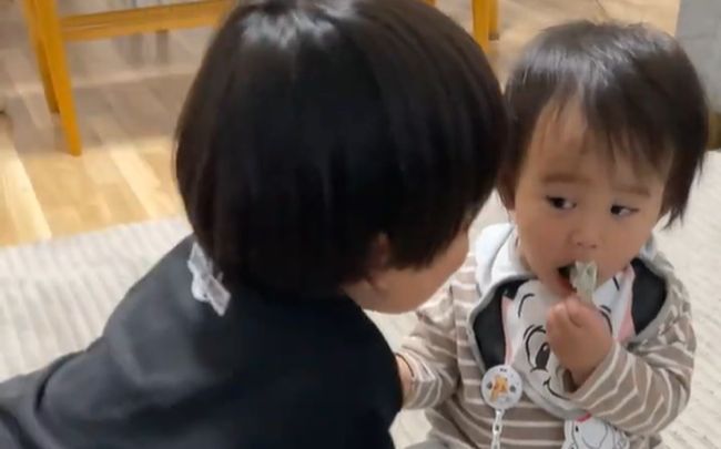 このきょうだい、仲良すぎ！