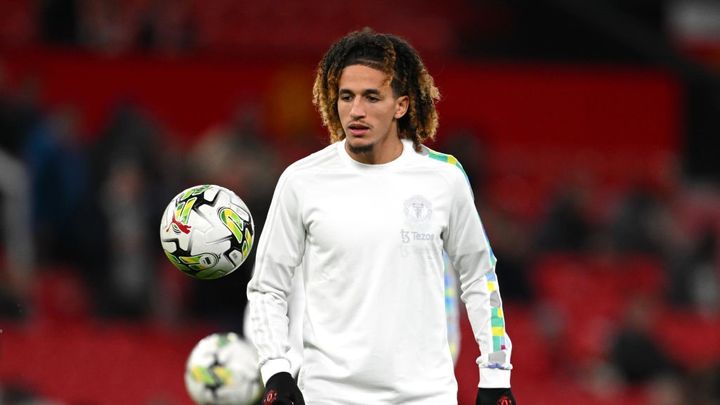 バーンリー、チュニジア代表MFハンニバル・メイブリの獲得を発表！公式Xは先日再結成を発表したあのロックバンドのパロディ…？