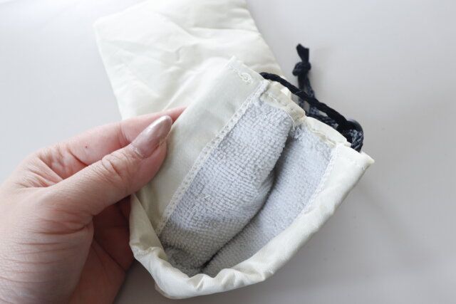 セリア 折りたたみ傘用カバー マイクロファイバー素材