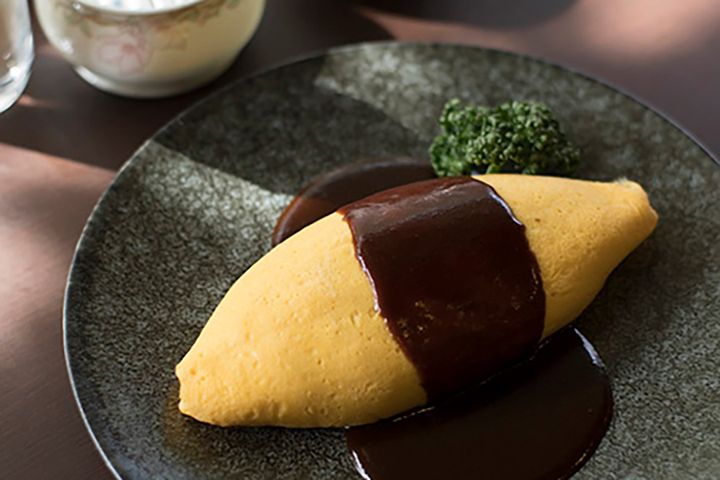 富山で一人旅を楽しむ。文豪御用達の富山電気 ビルレストランで絶品オムライスを食べる【トラムのある街〈富山〉vol.05】