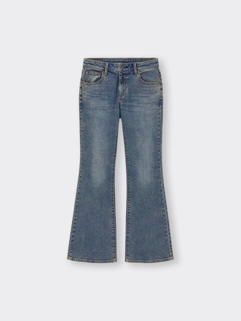 GUのスリムフレアジーンズ