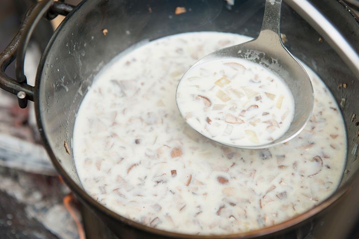 子どもと一緒に簡単に作れる！ファミリーキャンプで活躍するキャンプ飯集