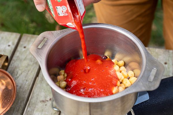 子どもと一緒に簡単に作れる！ファミリーキャンプで活躍するキャンプ飯集