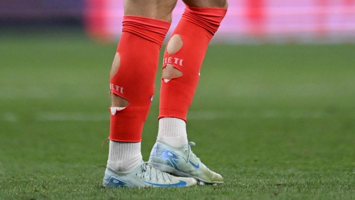 チェルシー退団のコナー・ギャラガー、脛当てがヤバいと話題に