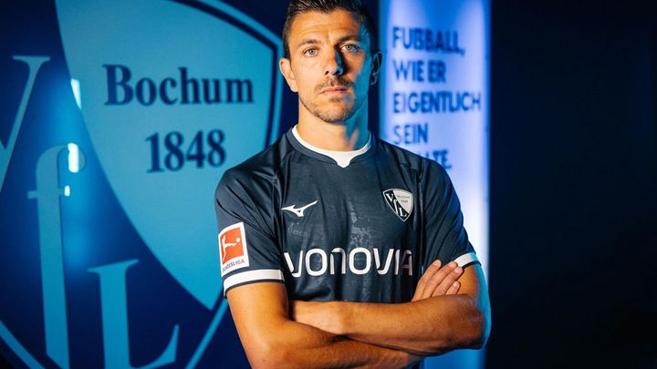 三好康児が電撃加入！ボーフムの2024-25新ユニフォームは「日本の名門ミズノ」がサプライヤー