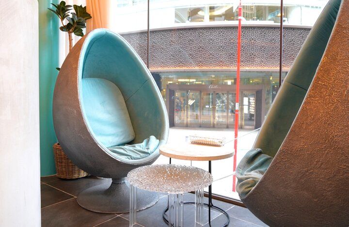 艶やかで宝石のようなケーキが魅了する♪特別な日に訪れたい日比谷のとっておきカフェ「THE BLUE」