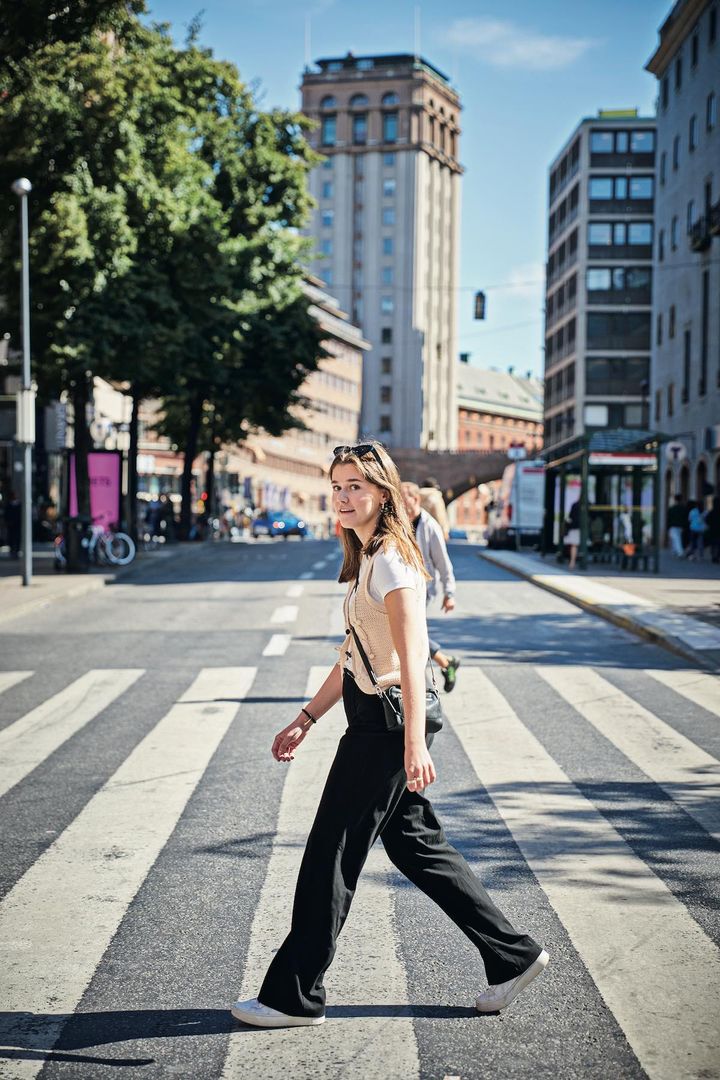 まだ暑い9月にぴったりな着こなしばかり【ロンドンガールの一週間コーデ】