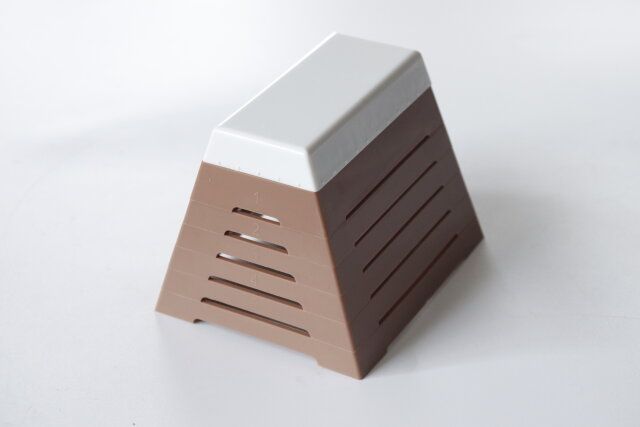 セリア ミニチュアオブジェ跳び箱