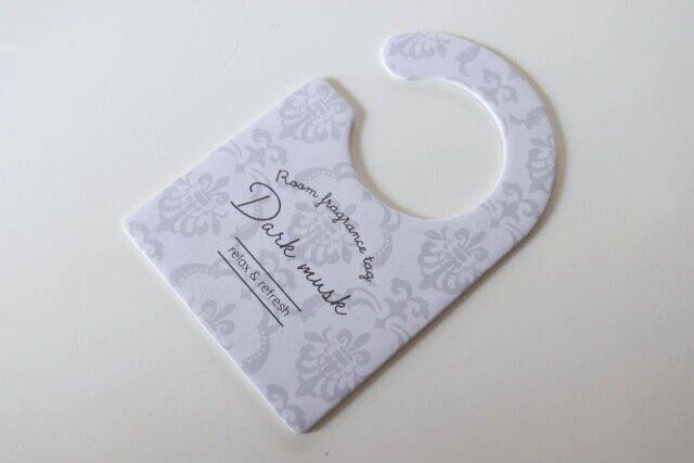 ダイソー フレグランスタグ（ダークムスク）