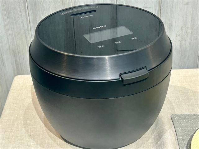 可変圧力IHジャー炊飯器 SR-V10BB