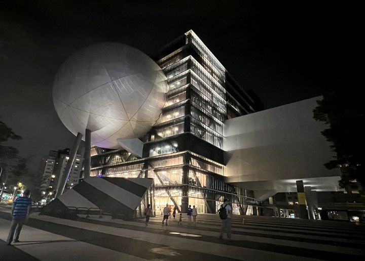 やっと行けた！コロナ後の台湾旅行事情 「士林夜市の美食街跡にできたすんごい建造物」【週末アジア：台湾編】