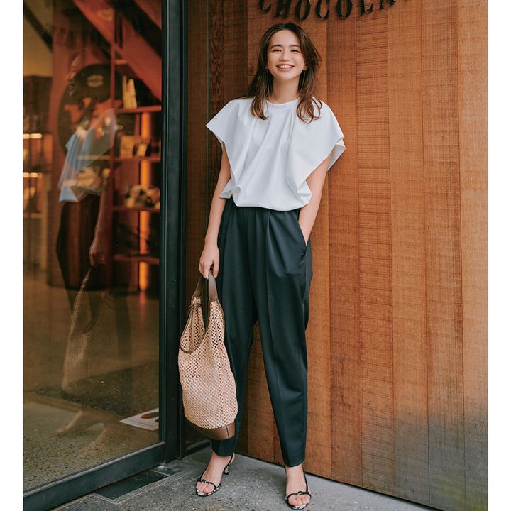 夏の保護者会コーデ：１枚でサマになるドッキングオールインワン。