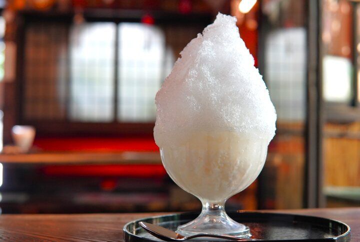 江戸時代に創業した老舗「天野屋」で天然糀の甘酒をいただく密やかな楽しみ♪