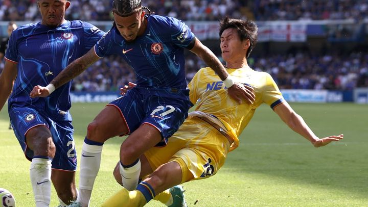 クリスタル・パレス鎌田大地、チェルシー戦で奮闘！現地評価は「瞬時の判断とワンタッチパスで…」