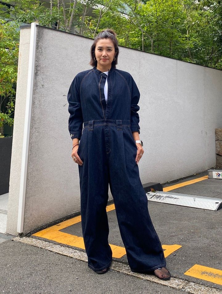 おしゃれな大人の「気分で形を変えられる！」デニムジャンプ