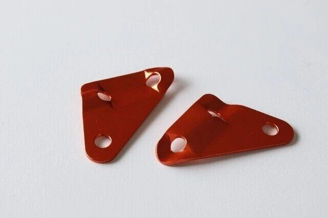 ダイソー 三角自在金具（3穴、2個）