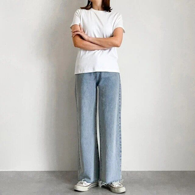 大人女性の白T×デニムNGコーデ