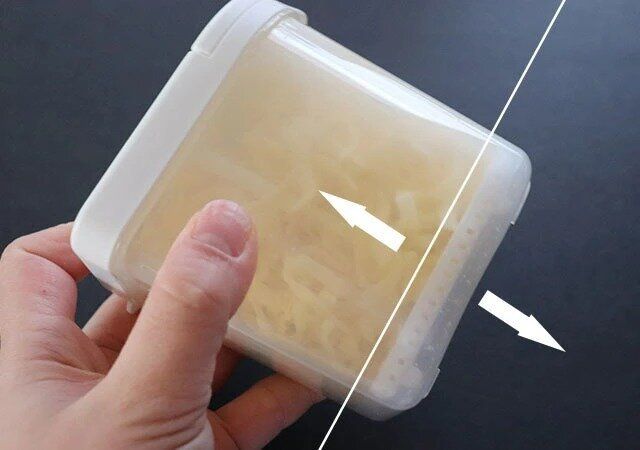 ダイソー シャカシャカフードストッカー すのこ 使用例