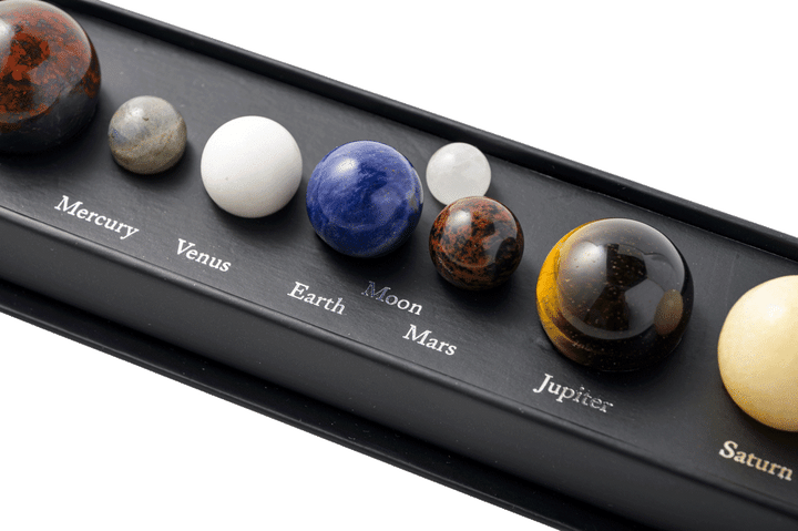 〈茶谷産業〉のコスミックストーン