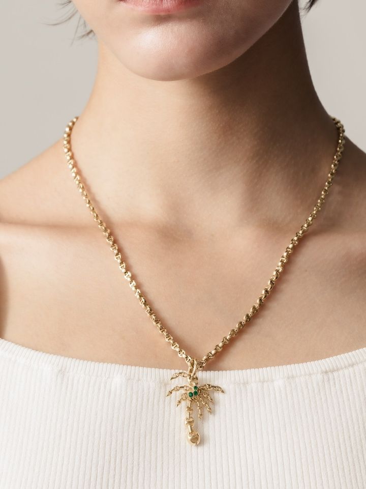 ネックレス￥3,190,000（伊勢丹新宿店限定）／ホーセンブース