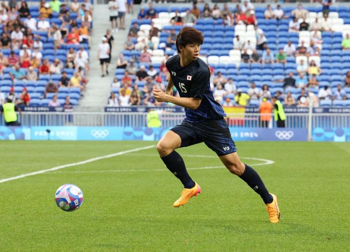 日本代表MF三笘薫に一問一答、ライバルFW中村敬斗の刺激、後輩DF高井幸大への期待「全試合に勝ちたいと思っている」