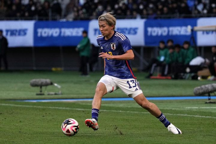 日本代表MF三笘薫に一問一答、ライバルFW中村敬斗の刺激、後輩DF高井幸大への期待「全試合に勝ちたいと思っている」