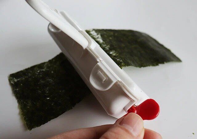 ダイソーの噛み切りやすくなるくるくる海苔パンチ