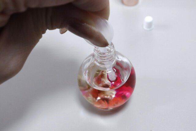 セリア スポイトボトル 詰め替え