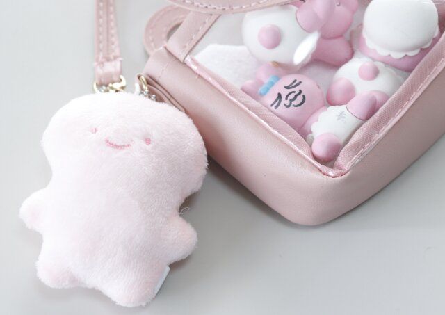 ダイソーの邪魔にならないマスコットキーホルダー（エンジェルA）